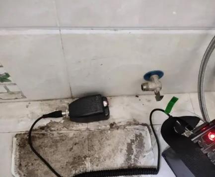 合肥市屋顶漏水维修公司分享下卫生间漏水的危害及解决方法